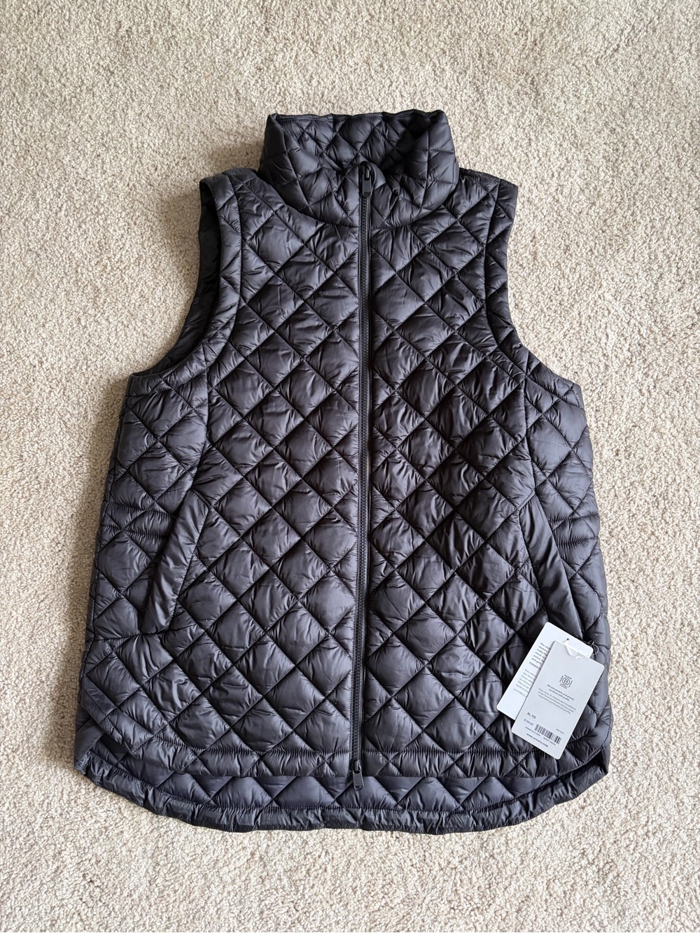 Athleta Quilted Puffer Vest in Charcoal Gray